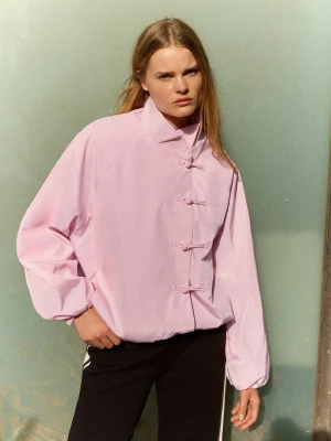 Bershka Nylonowa Kurtka Z Guzikami Z Pętelkami Kobieta Różowy