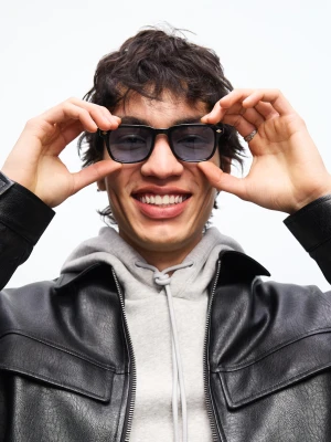 Bershka Okulary Przeciwsłoneczne Z Oprawkami Z Tworzywa Mężczyzna Jasnoniebieski