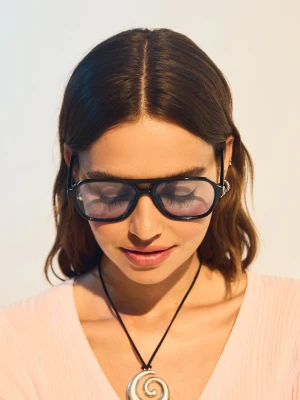 Bershka Okulary W Plastikowej Oprawce Kobieta Niebieski