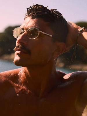 Bershka Owalne Okulary Przeciwsłoneczne Mężczyzna Żółty