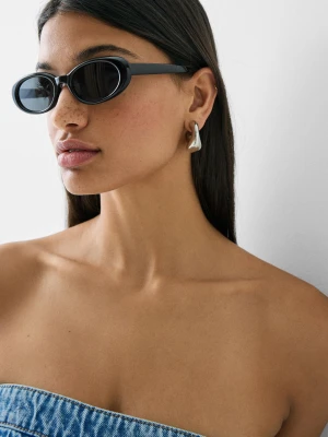Bershka Owalne Okulary Przeciwsłoneczne Z Żywicy Kobieta Czarny