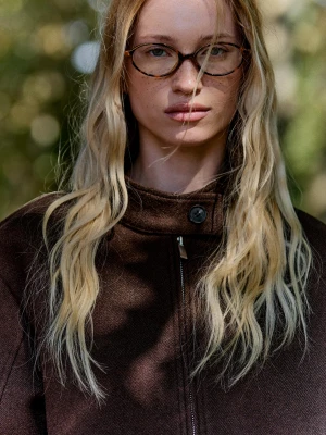 Bershka Owalne Okulary W Oprawkach Z Tworzywa Kobieta Brązowy
