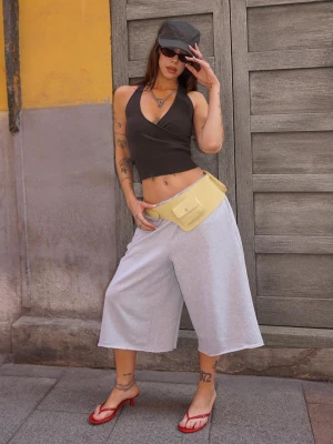 Bershka Pasek Z Kieszeniami Kobieta Żółty