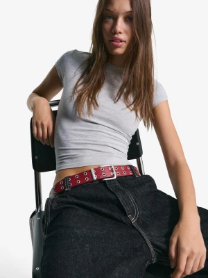 Bershka Pasek Ze Sztucznej Skóry Z Przelotkami Kobieta Czerwony