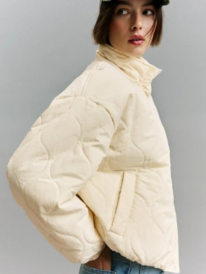 Bershka Pikowana Kurtka Kobieta Xs-S Kremowy