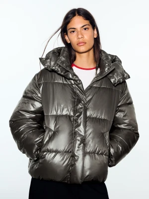 Bershka Pikowana Kurtka Oversize Z Kapturem Kobieta Ciemnobeżowy