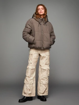 Bershka Pikowana Kurtka Wodoodporna, Wiatroodporna I Termiczna Kobieta Khaki