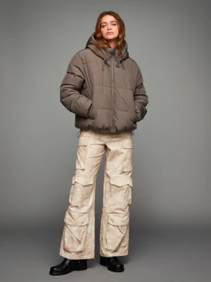Bershka Pikowana Kurtka Wodoodporna, Wiatroodporna I Termiczna Kobieta Khaki