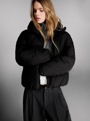 Bershka Pikowana Kurtka Z Kapturem Kobieta Czarny