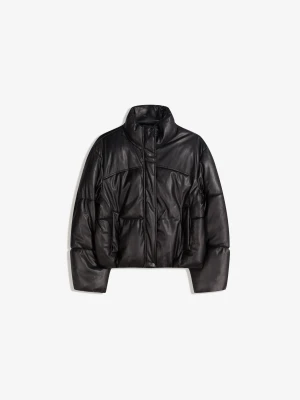 Bershka Pikowana Kurtka Ze Sztucznej Skóry Kobieta Czarny