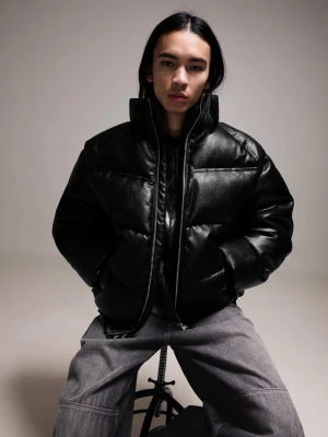Bershka Pikowana Kurtka Ze Sztucznej Skóry Mężczyzna Czarny