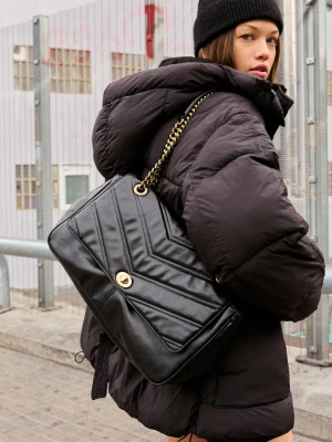 Bershka Pikowana Torebka Na Ramię Ze Sztucznej Skóry Kobieta Czarny