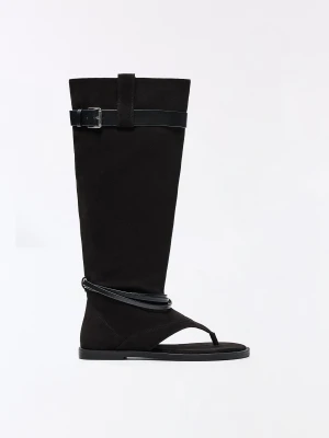 Bershka Płaskie Sandały Trouser Ze Sprzączką Kobieta Czarny