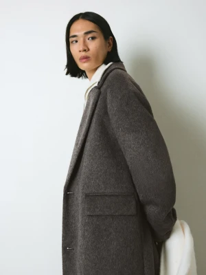 Bershka Płaszcz Ze Szczotkowanym Efektem Mężczyzna Szary