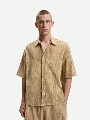 Bershka Plisowana Koszula O Kwadratowym Kroju Z Krótkim Rękawem Mężczyzna Khaki