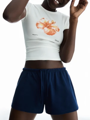 Bershka Pluszowe Spodenki Kobieta Granatowy