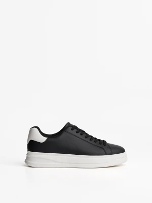 Bershka Podstawowe Buty Sportowe Mężczyzna Czarny