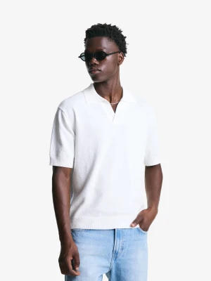 Bershka Polo Strukturalna Tkanina Frotte Mężczyzna Biały Złamany
