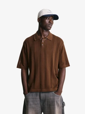 Bershka Polo Strukturalne Z Ażurowym Wzorem Mężczyzna Brązowy
