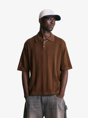 Bershka Polo Strukturalne Z Ażurowym Wzorem Mężczyzna Brązowy