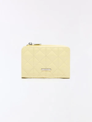 Bershka Portmonetka Z Efektem Lakierowanej Skóry Kobieta Żółty