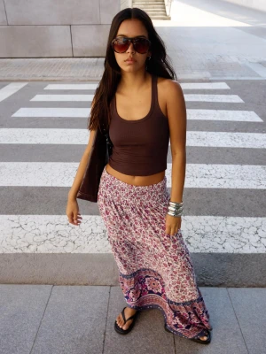 Bershka Prążkowana Koszulka Bez Rękawów Kobieta Brązowy