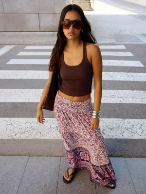 Bershka Prążkowana Koszulka Bez Rękawów Kobieta Brązowy