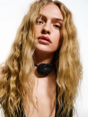 Bershka Różowy Choker Błyszczące Kobieta Czarny