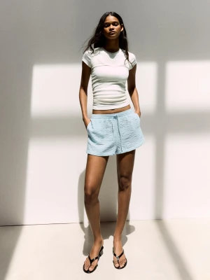 Bershka Rustykalne Shorty Z Elastycznym Pasem Kobieta Niebieski