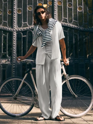 Bershka Rustykalne Spodnie O Kroju Baggy Mężczyzna Biały