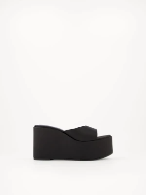 Bershka Sandały Na Platformie Typu Mules Kobieta Czarny
