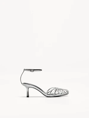 Bershka Sandały Rzymianki Na Obcasie Kobieta Srebrny