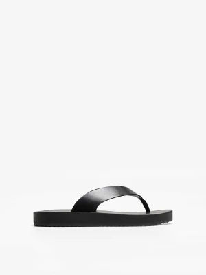 Bershka Sandały Z Paseczkami Mężczyzna Czarny