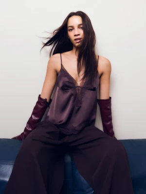 Bershka Satynowy Top Na Ramiączkach, Asymetryczny, Z Koronką Kobieta Brązowy