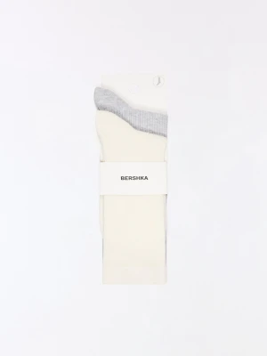 Bershka Skarpetki Prążkowane Z Kolekcji Basic Kobieta Szary