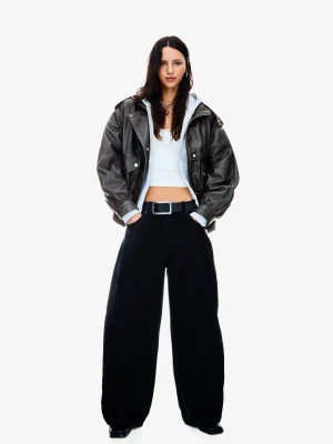 Bershka Skórzana Kurtka W Stylu Lat 80. Kobieta Czarny