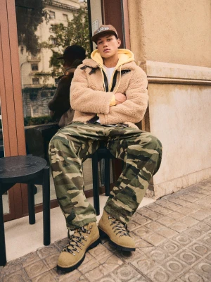 Bershka Skórzane Botki Trekkingowe Mężczyzna Piaskowy