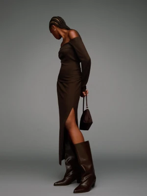 Bershka Spódnica Midi Z Miękkiej Dzianiny Kobieta Brązowy