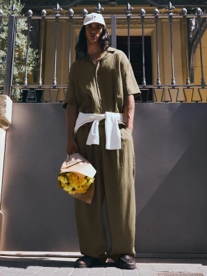Bershka Spodnie Baggy Rustykalne Mężczyzna Khaki