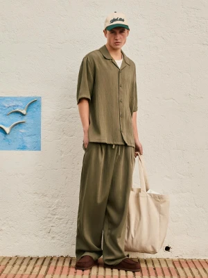 Bershka Spodnie Baggy Rustykalne Mężczyzna Khaki
