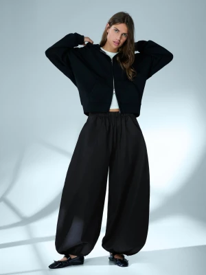 Bershka Spodnie Bloomer Kobieta Czarny