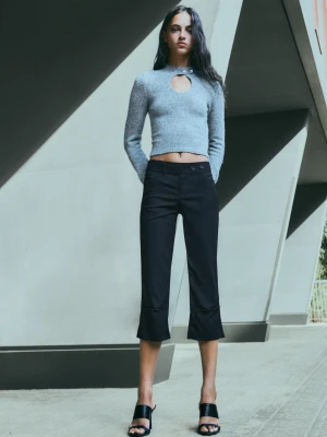 Bershka Spodnie Capri Z Szerokim Podwinięciem Kobieta Biały / Czarny