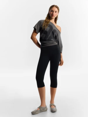 Bershka Spodnie Capri Z Tkaniny Technicznej Kobieta Czarny
