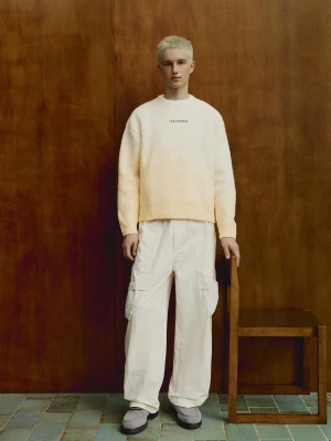 Bershka Spodnie Cargo Out Of Core Mężczyzna Biały Złamany