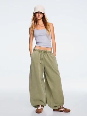 Bershka Spodnie Dresowe Barrel Ze Stoperami Kobieta Khaki