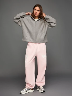 Bershka Spodnie Dresowe Jogger Z Nadrukiem Kobieta Różowy
