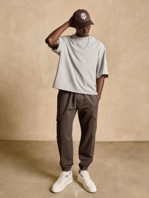 Bershka Spodnie Jogger Cargo Mężczyzna Brązowy
