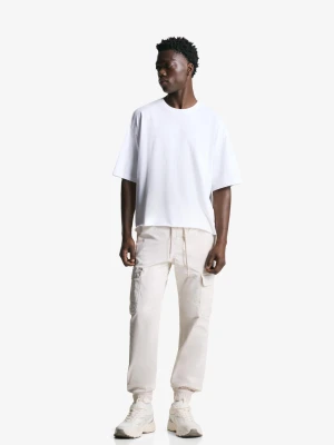 Bershka Spodnie Jogger Cargo Mężczyzna Piaskowy