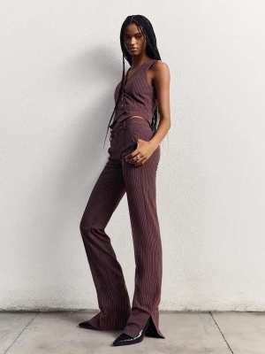 Bershka Spodnie Krawieckie O Kroju Slim Kobieta Rubinowy