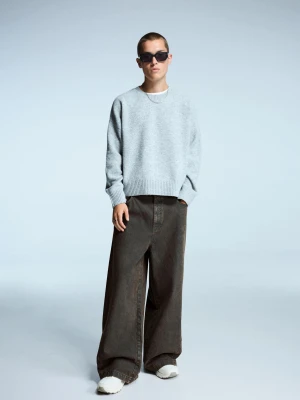 Bershka Spodnie Megabaggy Woskowane Mężczyzna Khaki